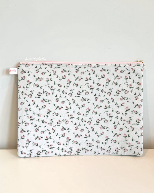 Dreamy Rose Laptop Sleeve